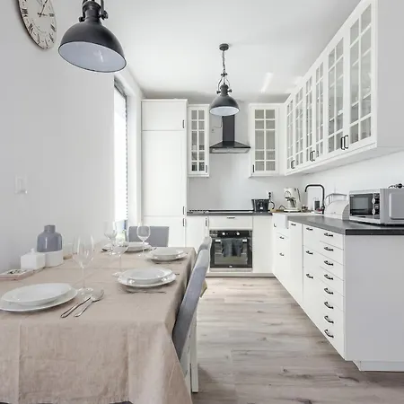 Golden - Cozy - Great Location&kollotaja * Γκντανσκ